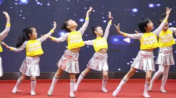 户外拓展,自助烧烤,露营,会议团体接待，团建，