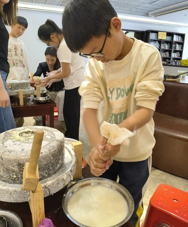 户外拓展,自助烧烤,露营,会议团体接待，团建，